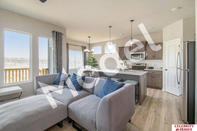 8006 N 113 Street, Omaha, NE 68142