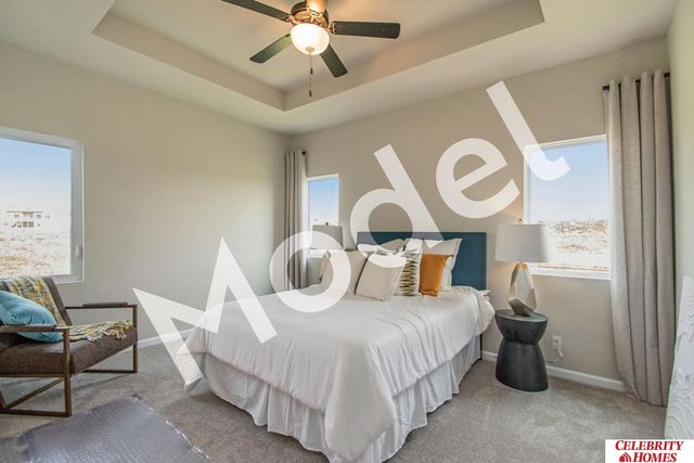 8006 N 113 Street, Omaha, NE 68142