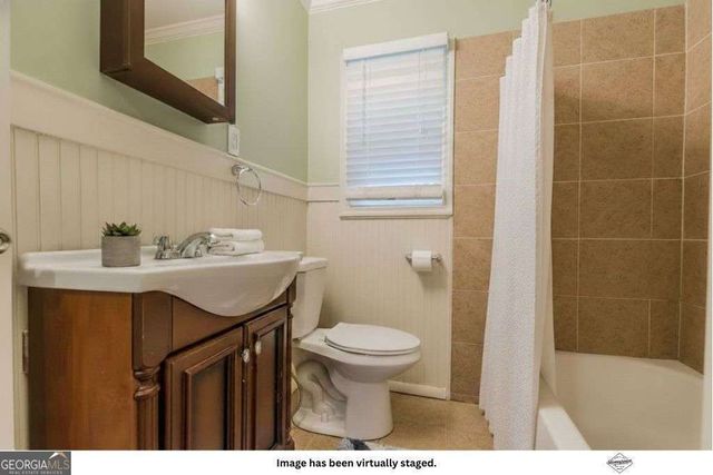 817 Gertrude Place NW, Atlanta, GA 30318