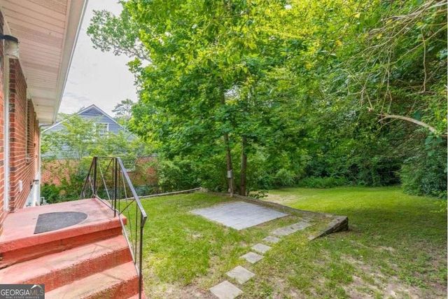 817 Gertrude Place NW, Atlanta, GA 30318