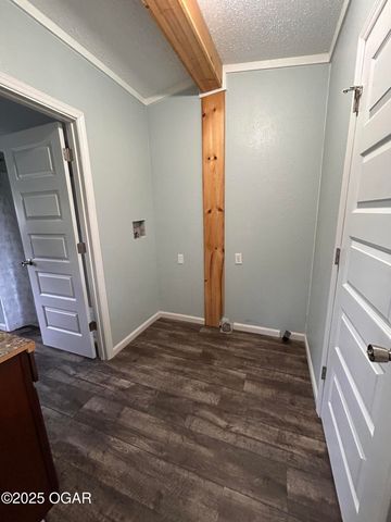 7649 Co Rd 303, Carl Junction, MO 64834