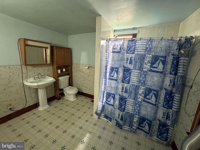 832 BALTIMORE ST, Hanover, PA 17331