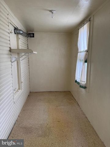 832 BALTIMORE ST, Hanover, PA 17331