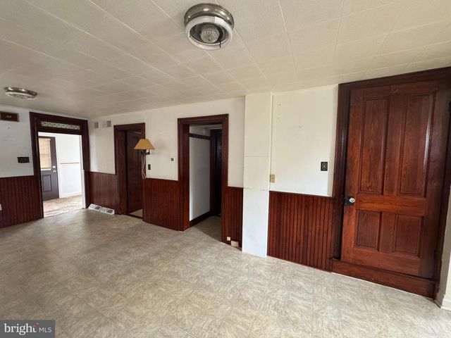 832 BALTIMORE ST, Hanover, PA 17331