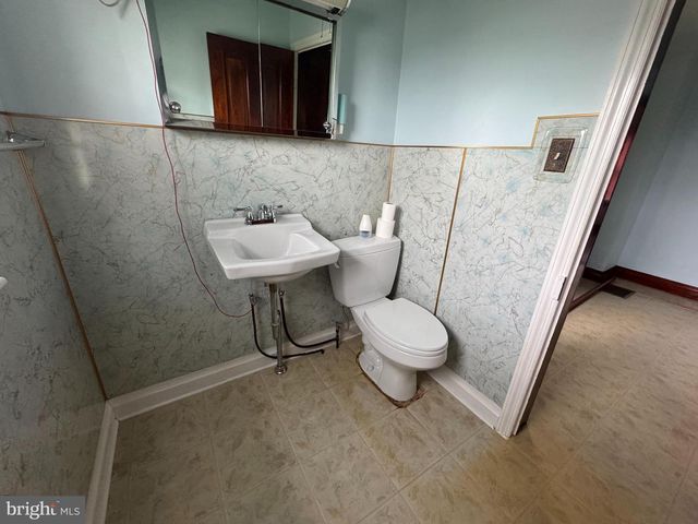 832 BALTIMORE ST, Hanover, PA 17331