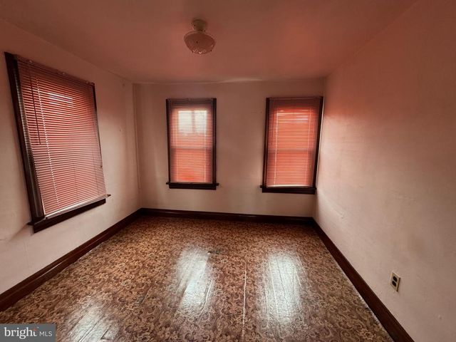 832 BALTIMORE ST, Hanover, PA 17331