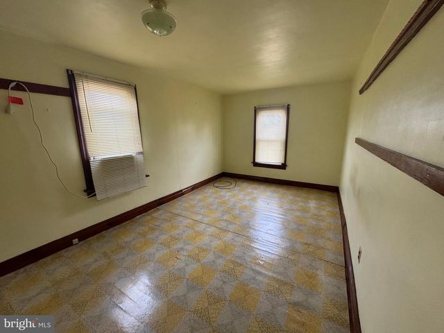 832 BALTIMORE ST, Hanover, PA 17331