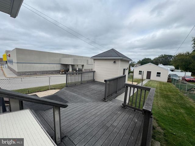 832 BALTIMORE ST, Hanover, PA 17331