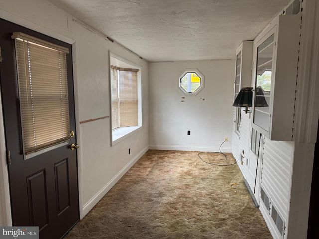 832 BALTIMORE ST, Hanover, PA 17331