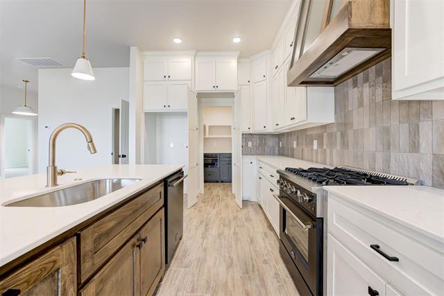 1239 Copper Ridge Circle, Piedmont, OK 73078