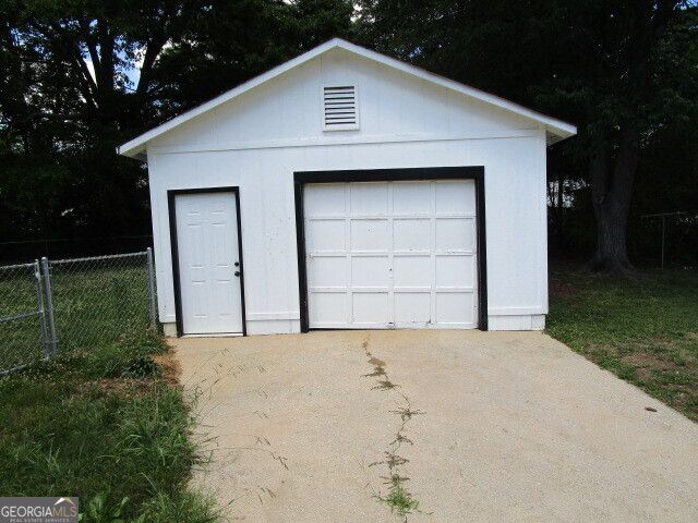 219 Broad Street, Carrollton, GA 30117