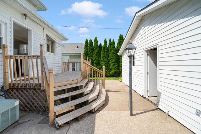 2113 Madison Street, Davenport, IA 52804