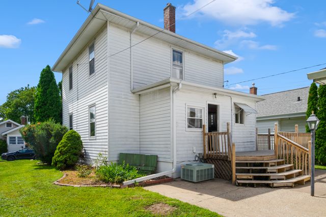 2113 Madison Street, Davenport, IA 52804