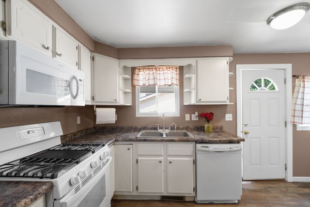 2113 Madison Street, Davenport, IA 52804