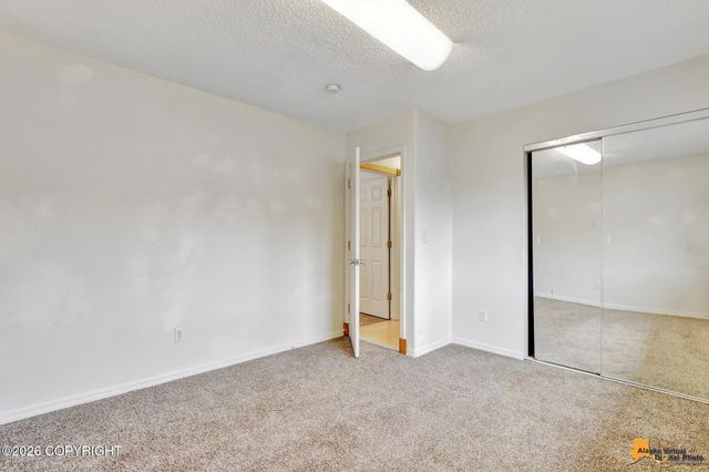 3111 W 33rd Avenue, Anchorage, AK 99517