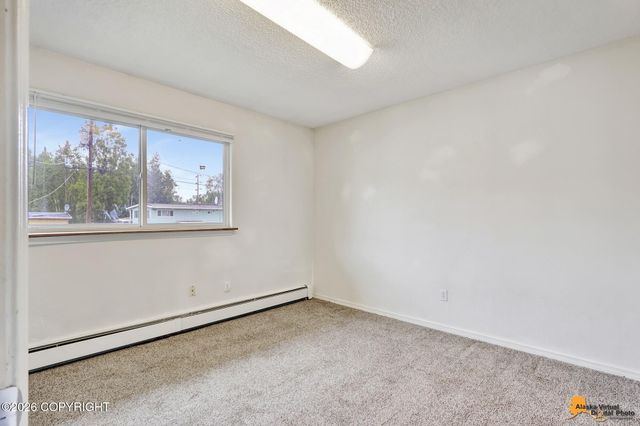 3111 W 33rd Avenue, Anchorage, AK 99517
