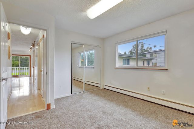 3111 W 33rd Avenue, Anchorage, AK 99517