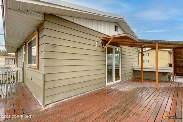 3111 W 33rd Avenue, Anchorage, AK 99517
