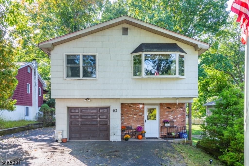 62 Wildwood Shores Dr, Hopatcong Boro, NJ 07843 — exterior