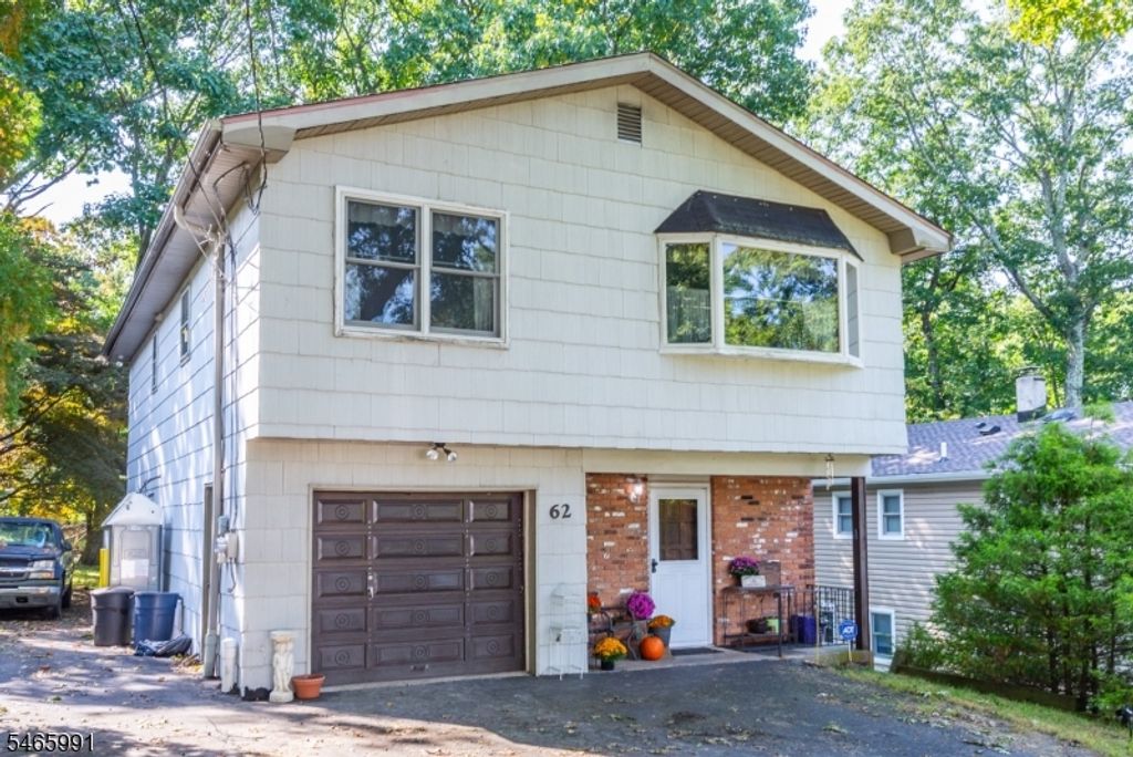 62 Wildwood Shores Dr, Hopatcong Boro, NJ 07843 — photo 2