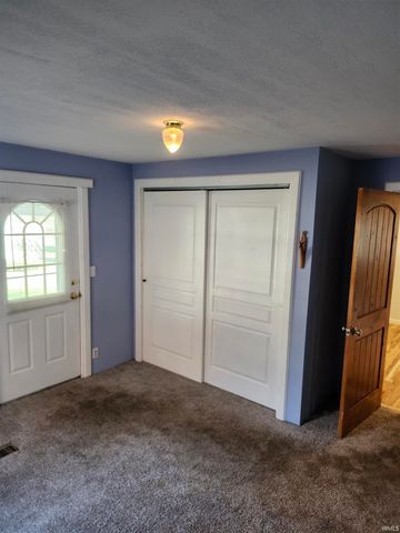 551 N Washington Street, Bloomfield, IN 47424