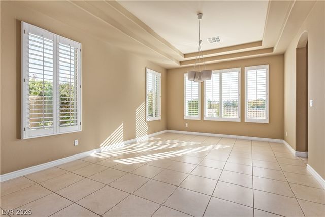 9805 QUEEN CHARLOTTE Drive, Las Vegas, NV 89145