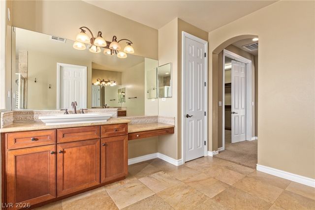 9805 QUEEN CHARLOTTE Drive, Las Vegas, NV 89145