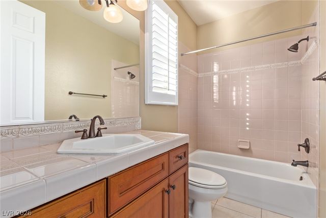 9805 QUEEN CHARLOTTE Drive, Las Vegas, NV 89145