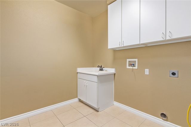 9805 QUEEN CHARLOTTE Drive, Las Vegas, NV 89145