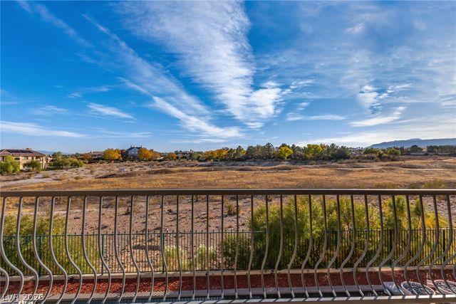 9805 QUEEN CHARLOTTE Drive, Las Vegas, NV 89145