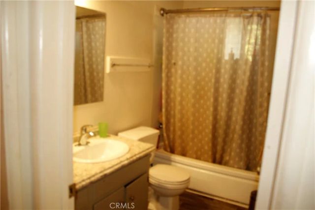 3748 Skylark Dr, Riverside, CA 92505