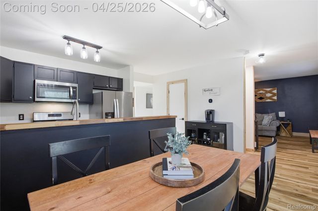 8822 Cogswell Street, Romulus, MI 48174