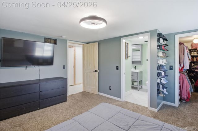 8822 Cogswell Street, Romulus, MI 48174