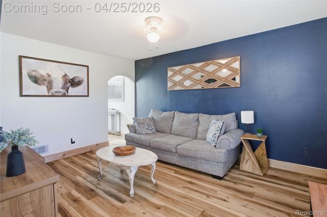 8822 Cogswell Street, Romulus, MI 48174