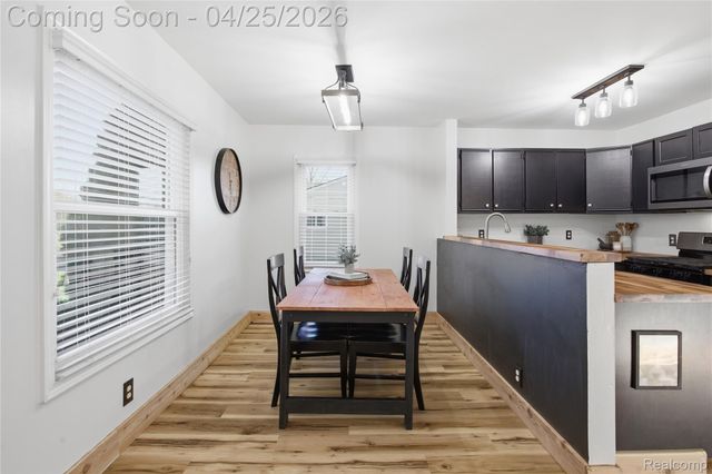 8822 Cogswell Street, Romulus, MI 48174