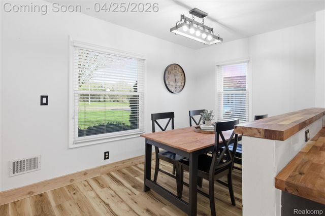 8822 Cogswell Street, Romulus, MI 48174