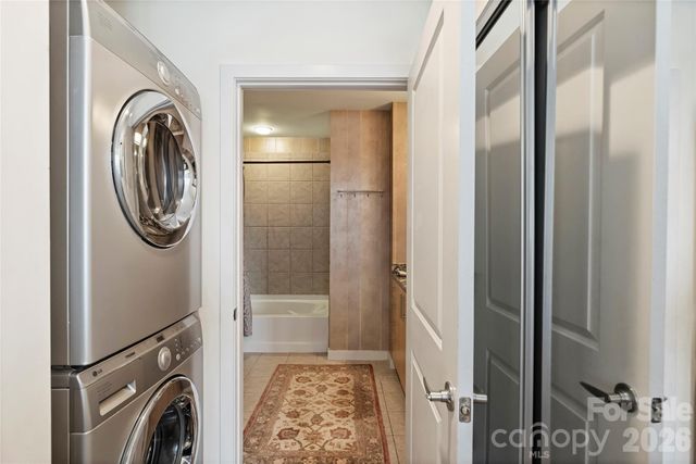 210 N Church Street 1605, Charlotte, NC 28202