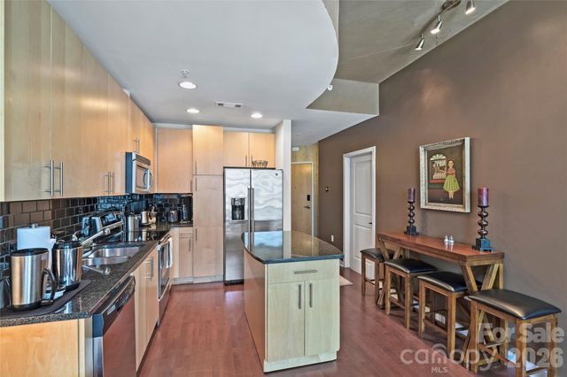 210 N Church Street 1605, Charlotte, NC 28202