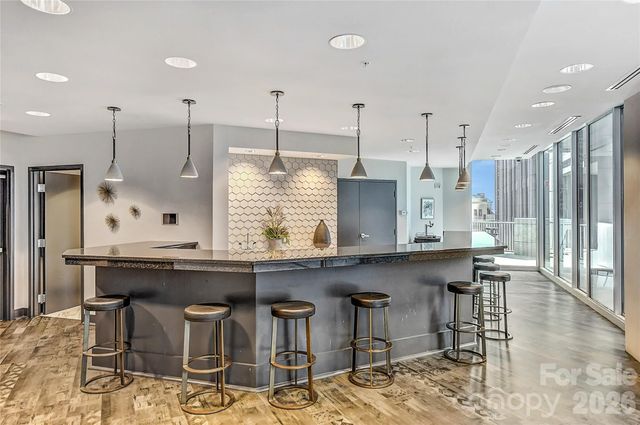 210 N Church Street 1605, Charlotte, NC 28202