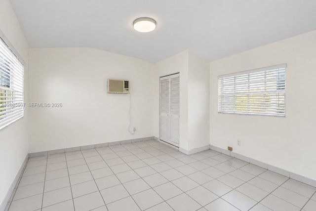 3640 SW 25th Street Casita, Miami, FL 33133