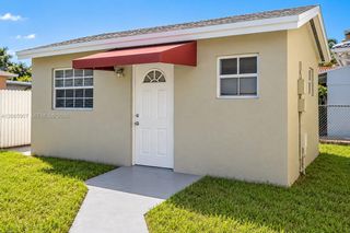 3640 SW 25th Street Casita, Miami, FL 33133