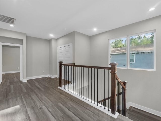729 Magnolia Point Drive, Huffman, TX 77336
