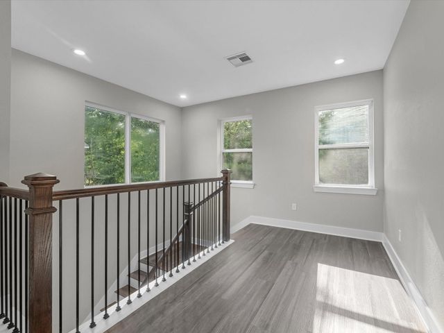 729 Magnolia Point Drive, Huffman, TX 77336