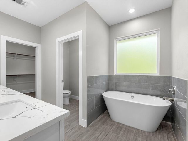 729 Magnolia Point Drive, Huffman, TX 77336