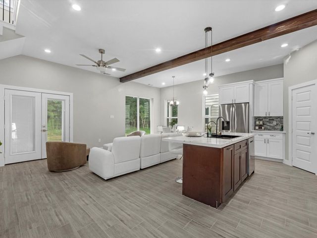 729 Magnolia Point Drive, Huffman, TX 77336