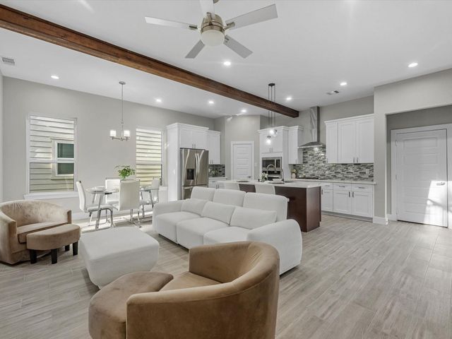 729 Magnolia Point Drive, Huffman, TX 77336