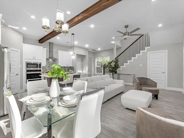 729 Magnolia Point Drive, Huffman, TX 77336