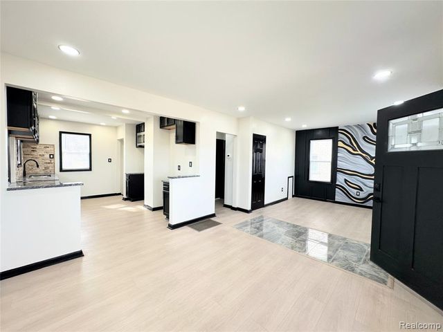 11423 Freeland Street, Detroit, MI 48227