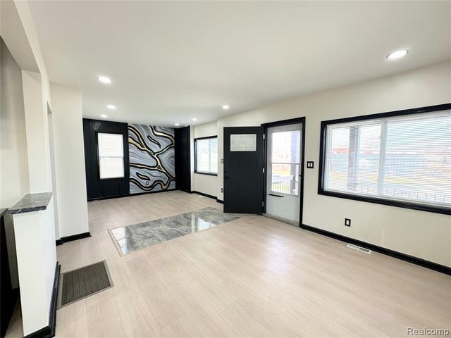 11423 Freeland Street, Detroit, MI 48227