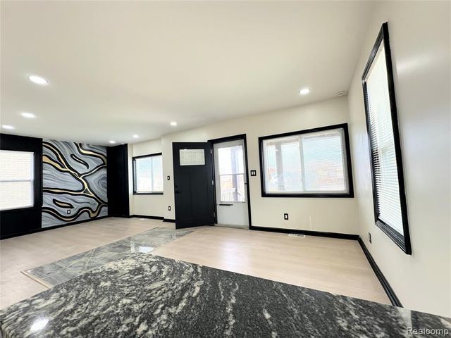 11423 Freeland Street, Detroit, MI 48227